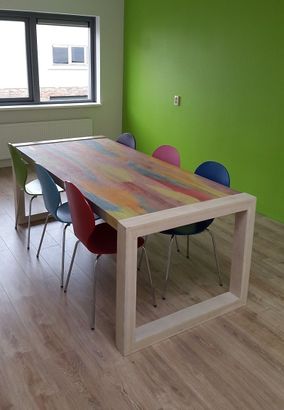 Houten eettafel