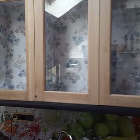 Kasten met vitrine