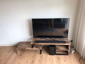 Tv meubel met verschillende hoogtes