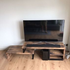 Tv meubel met verschillende hoogtes